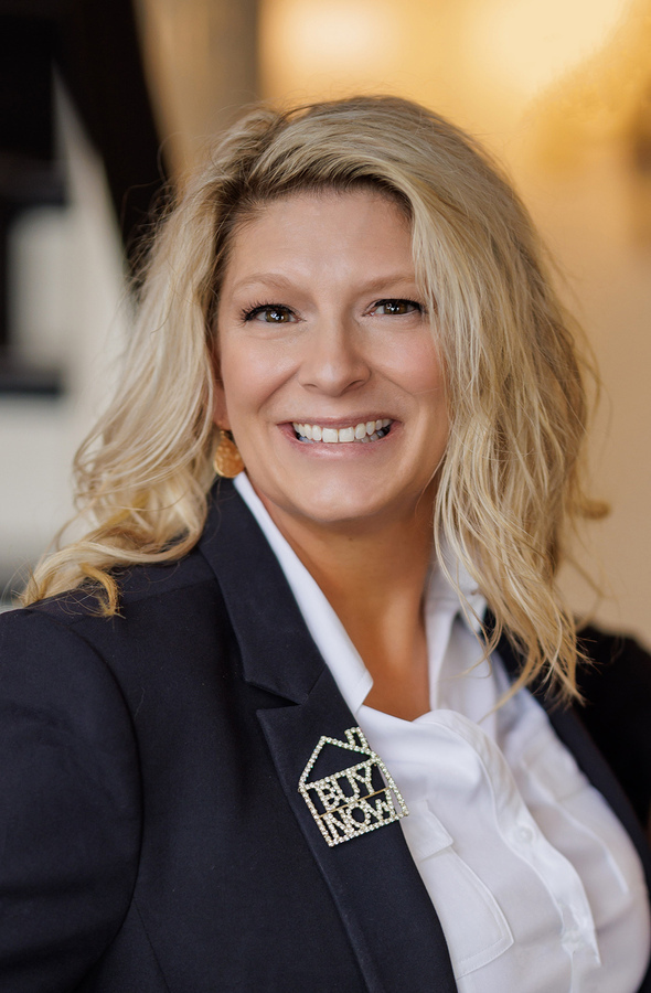 Pam Gille Agent Photo